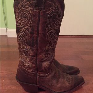 Justin women’s cowboy boots